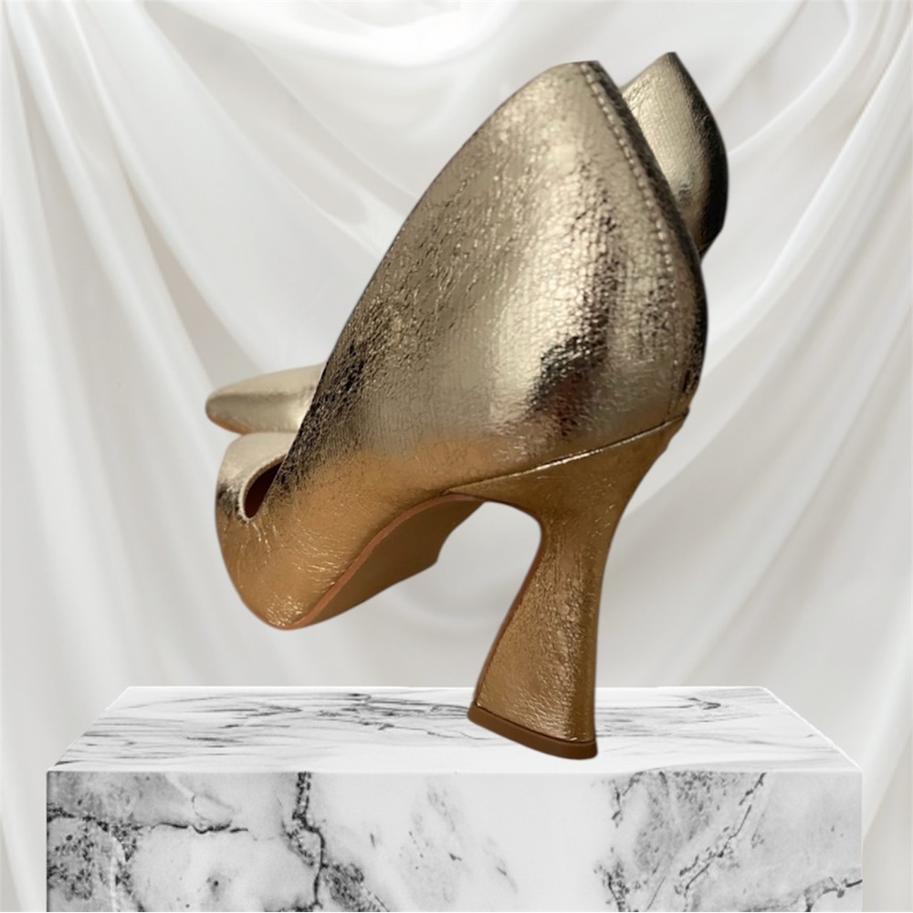 Vici Leonor ShuShop Industry Metallic Gold Pump Heels NWT - Picture 5 of 5